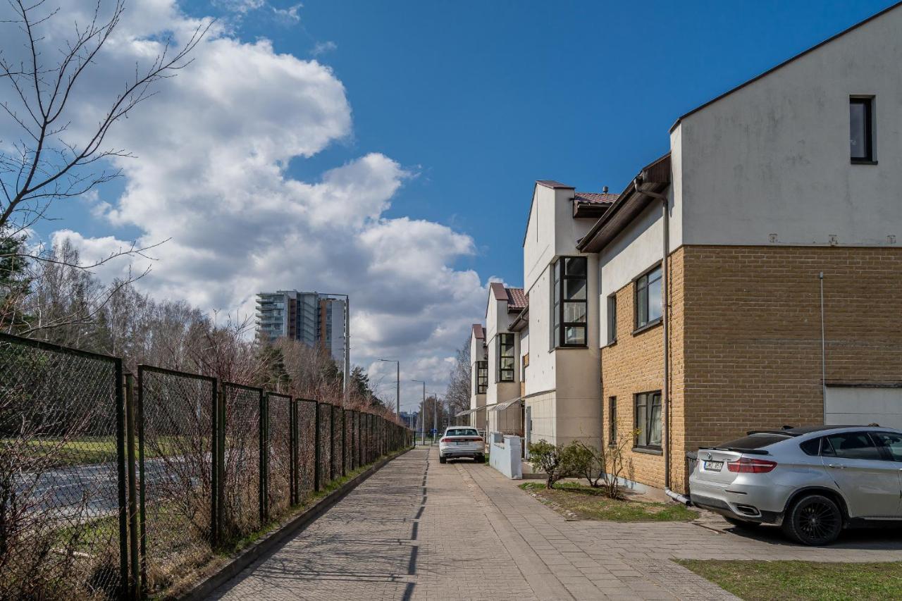 Grey House Apartment Vilnius Bagian luar foto