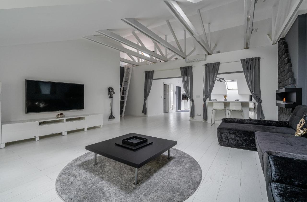 Grey House Apartment Vilnius Bagian luar foto